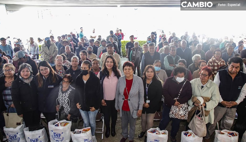 Lupita Cuautle encabeza la entrega del Apoyo Alimentario Noche Buena