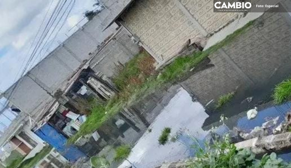 Aguas contaminadas inundan las calles de Texmelucan