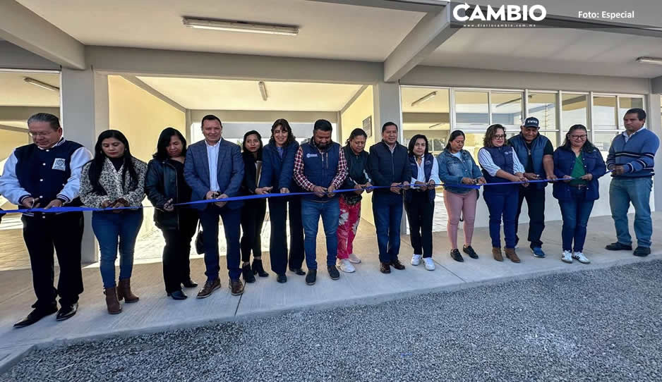 Filomeno Sarmiento comprometido con la educación; en 48 horas inaugura obras en escuelas