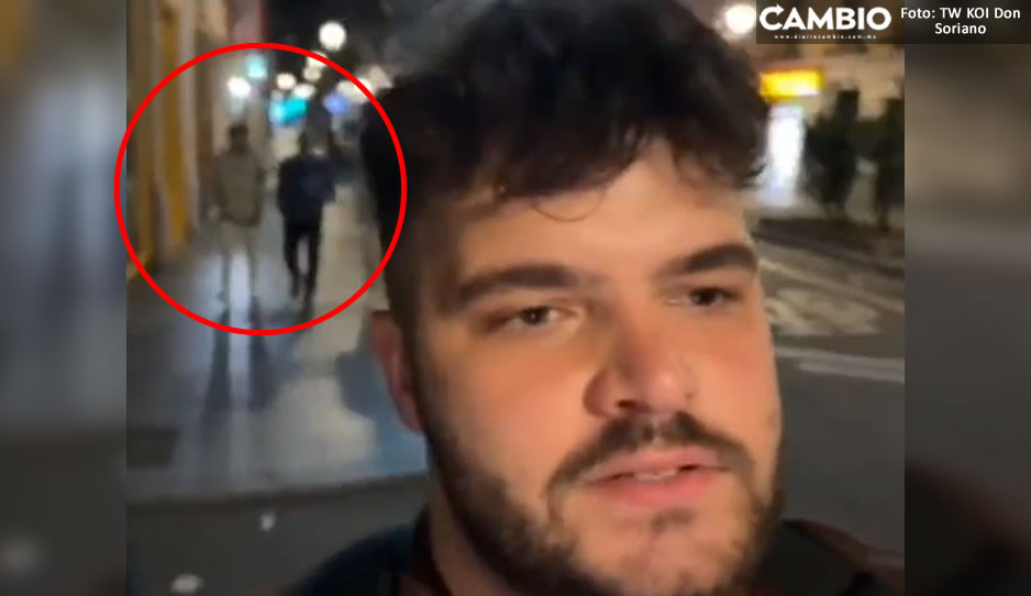 ¡Todo un maestro del engaño! Joven finge estar demente para evitar ser asaltado (VIDEO)