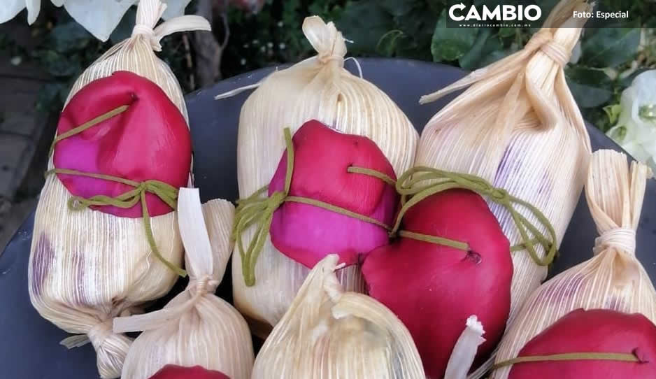 ¡¿Qué quéee!? Por el Día de la Calendaría hacen tamales de flores en Atlixco  