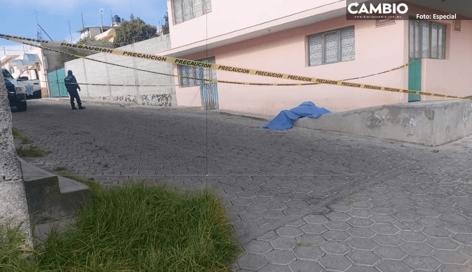 Mujer se desvanece y muere en calles de San Salvador El Seco