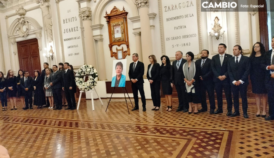 Rinden homenaje póstumo a la regidora Ana Laura Martínez en Palacio Municipal (VIDEO)