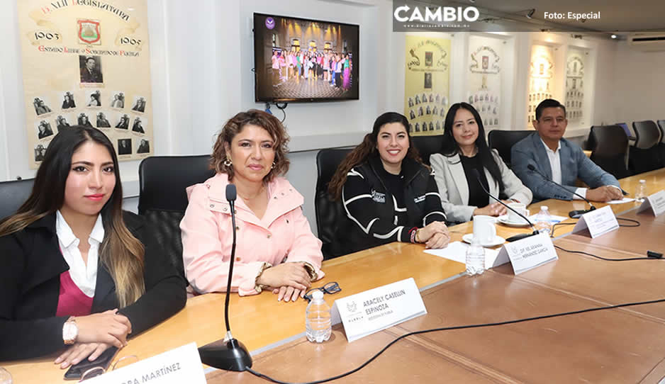 Voluntariado del Congreso recibe donación de víveres para afectados por el Huracán Otis