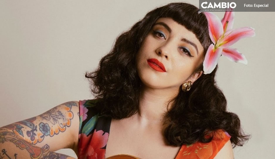¡A romper el cochinito! Mon Laferte dará concierto en Puebla