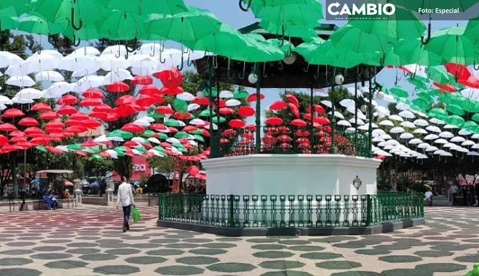 ¡Increíble! Tepole gastó más de 36 mil pesos en sombrillas de adorno durante el mes patrio