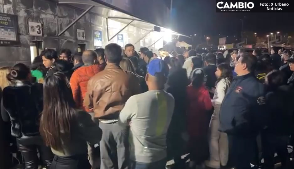 ¿Boletos clonados? Poblanos no pueden ingresar al Cuauhtémoc a ver a Luis Miguel (VIDEO)