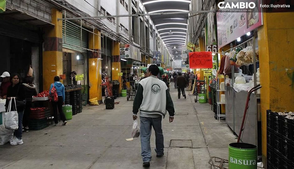 Golpean y &#039;levantan&#039; a elemento de la GN tras confundirlo con ladrón en la Central de Abasto