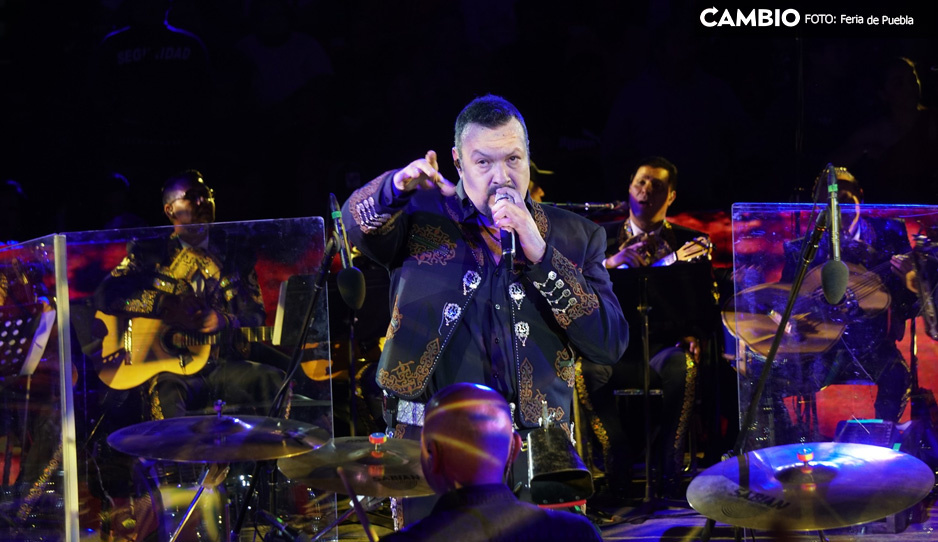 VIDEO: Así fue la pelea durante concierto de Pepe Aguilar en el Palenque de la Feria de Puebla