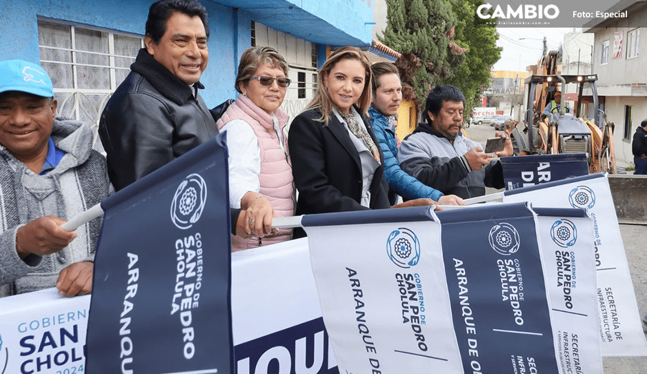 Paola Angon arranca pavimentación de calles Miguel Hidalgo y Álvaro Obregón de Momoxpan