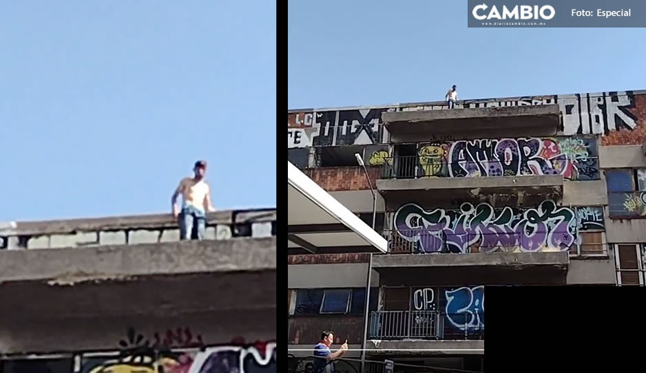 Poblano intenta lanzarse de edificio abandonado frente al Paseo Bravo (VIDEO)