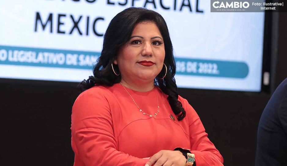 Pobladores de Coyomeapan acusan a diputada federal de enviar 200 hombres armados para intimidarlos