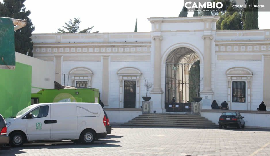 ¡Ya no será gratis! Estacionamiento del Panteón de La Piedad costará 10 pesos la hora