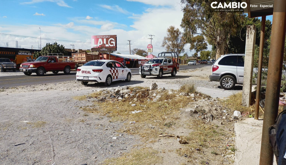 Poco hombre golpea a su esposa frente a sus hijos en la Puebla-Tehuacán