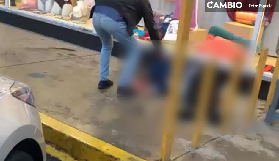 IMAGEN SENSIBLE: Poblana es asesinada durante violento asalto a la Gran Bodega de Santa Mago