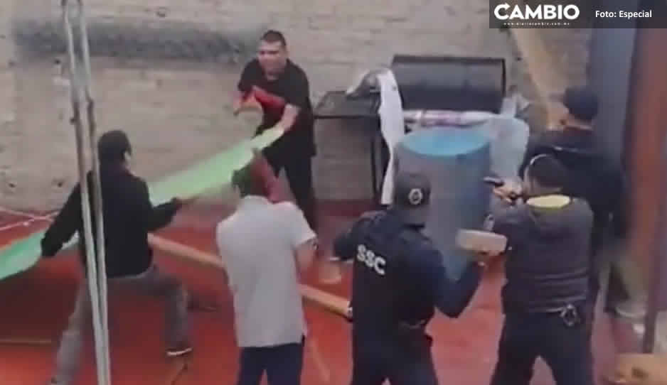 Como si fuera rata: policías acorralan a ladrón en la CDMX (VIDEO)