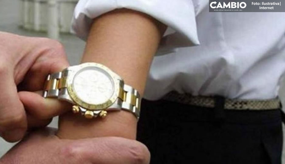 ¡Mucho cuidado! Así opera banda de robarelojes en Puebla