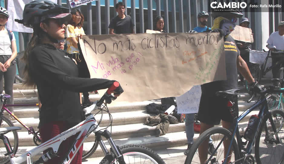 Ciclistas exigen justicia para Agustín, menor embestido en la Recta a Cholula