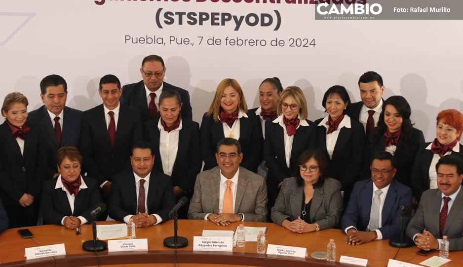 Sergio Salomón reconoce a trabajadores de los poderes del Estado; hay nuevo líder sindical  (VIDEOS)