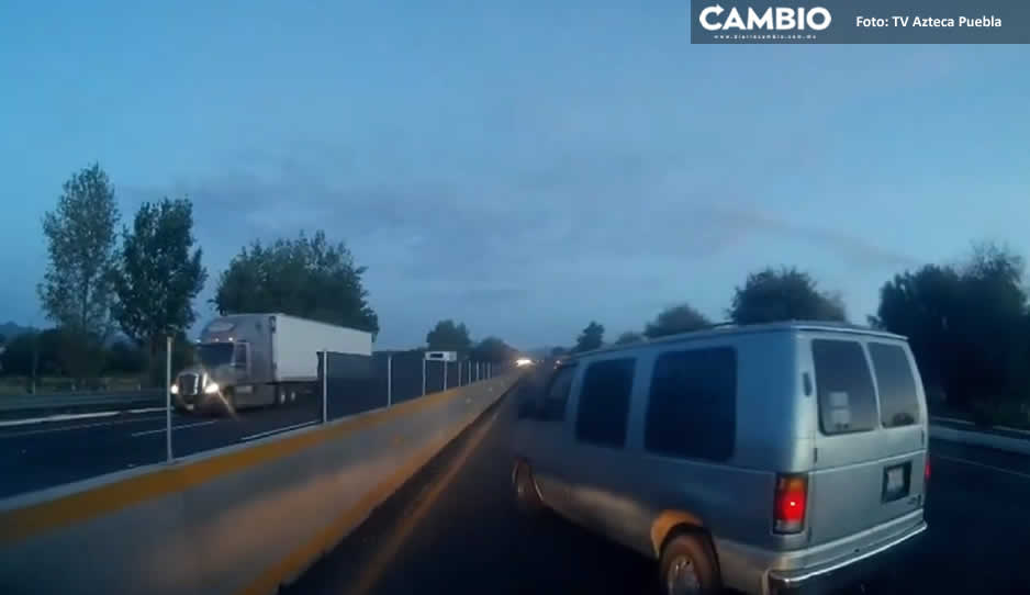 VIDEO: Así conductor evita ser asaltado en México-Puebla a la altura de Texmelucan
