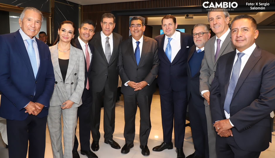 Felicita Sergio Salomón al Club de Empresarios de Puebla por su nueva sede en Torre Inxignia