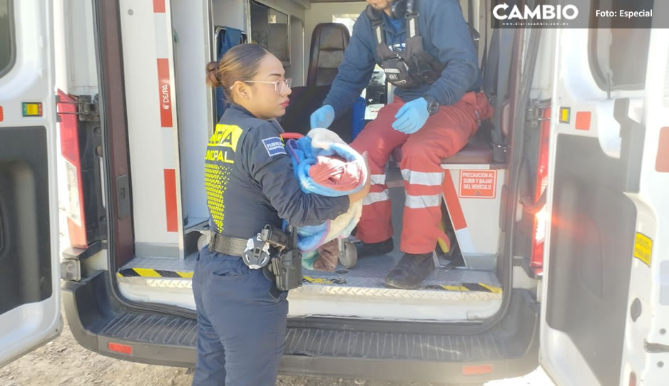 ¡Héroes sin capa! Policías ayudan a mujer a dar a luz en Barranca Honda