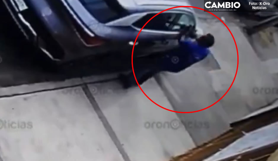 VIDEO: ¿Y la policía? Captan a ladrón de autopartes llevándose un espejo en La Paz