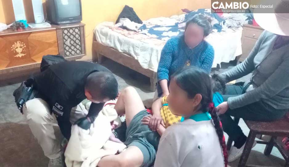 ¡Héroes! Policías ayudan a mujer a dar a luz dentro de su casa en San Miguel Canoa