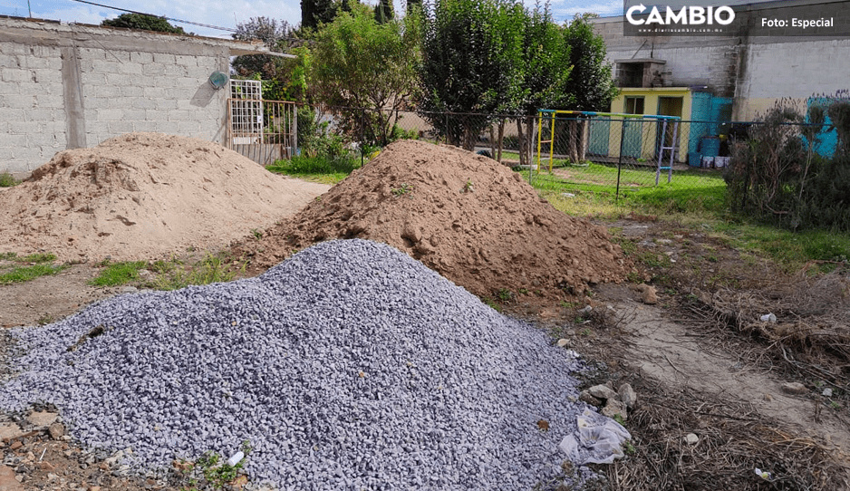 Edil de Tlalancaleca busca despojar a niños del CAIC para construir un parque, acusan papás