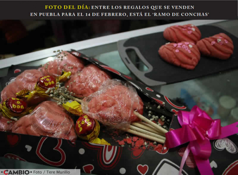 FOTO DEL DÍA: ENTRE LOS REGALOS QUE SE VENDEN    EN PUEBLA PARA EL 14 DE FEBRERO, ESTÁ EL ‘RAMO DE CONCHAS&#039;