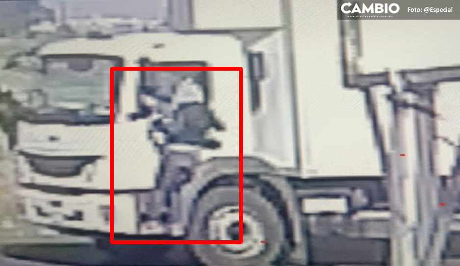 ¡Y esto es todos los días! Roban un camión más en la carretera federal México-Puebla