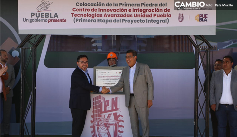 Coloca Sergio Salomón primera piedra del CIITA del IPN en San José Chiapa (VIDEO)