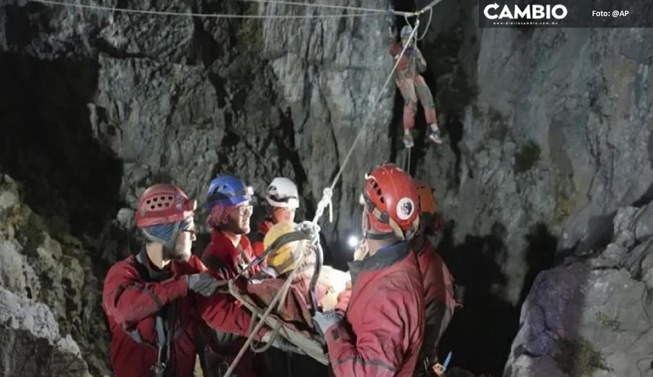 VIDEO: Rescatan a aventurero que pasó 9 días atrapado en cueva