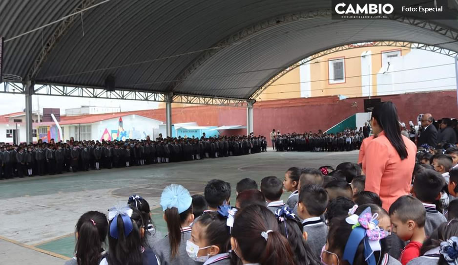 Edil de Amozoc encabeza ceremonia de inauguración del Ciclo Escolar en primaria José María Morelos y Pavón