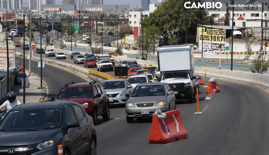 ¡Atento conductor! Cierran lateral del Periférico Ecológico por obra en la Atlixcáyotl