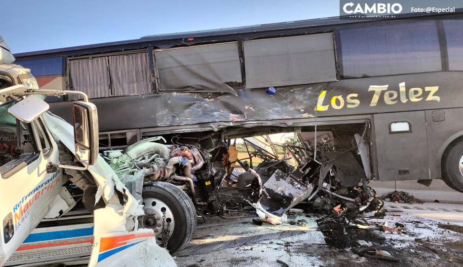 Tras choque de los Telez, permanece cerrada autopista Amozoc-Acatzingo