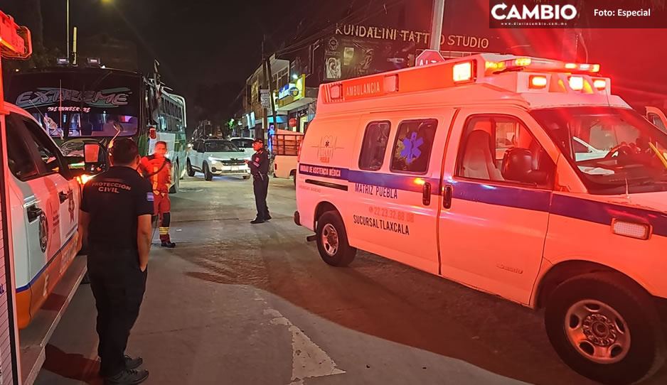 ¡Cafre imprudente! Ruta Azumiatla choca vs negocio de comida en la Guadalupe Hidalgo