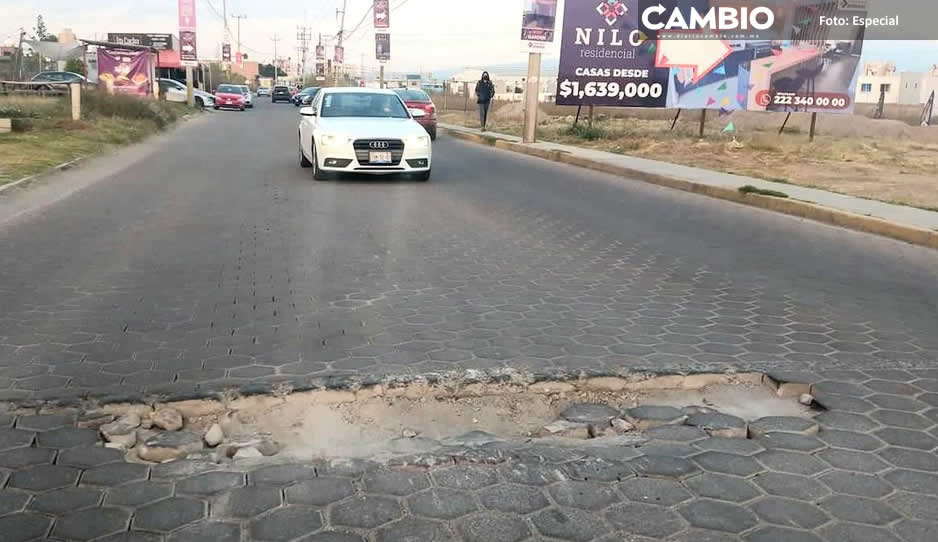 Calles de Cuautlancingo se encuentran destrozadas ante el desinterés de Filomeno Sarmiento