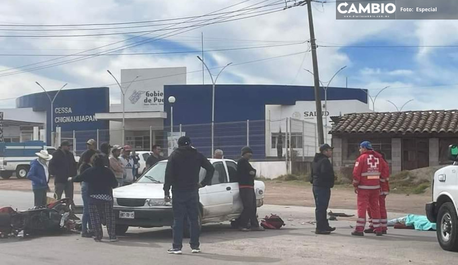 Motociclista muere tras impactarse contra un auto en Chignahuapan