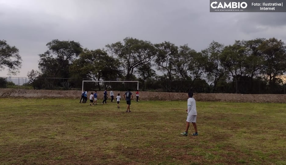¡Terrible! Muere alumna de secundaria tras recibir balonazo en el abdomen en Cuautinchán