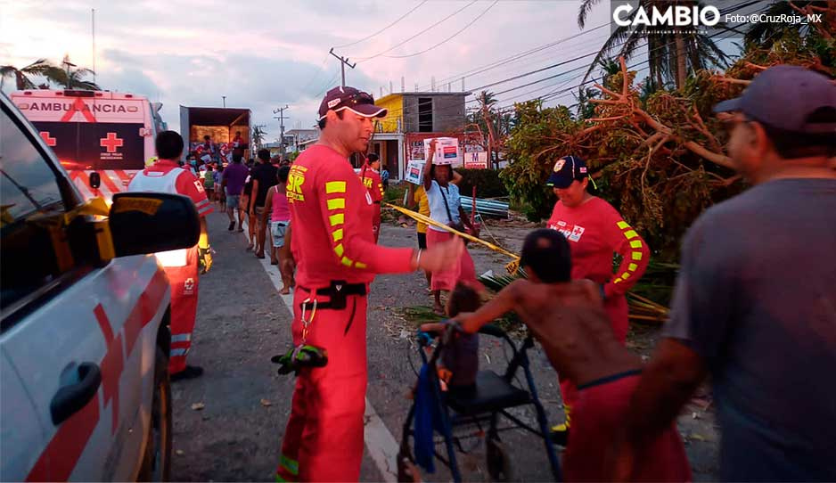 Socorristas de la Cruz Roja de Puebla parten a Acapulco para sumarse a labores de auxilio