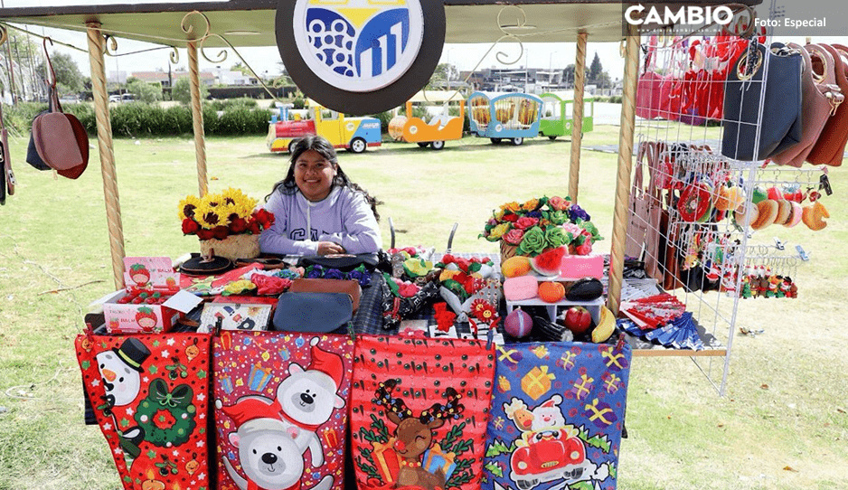 Ayuntamiento de San Andrés Cholula entrega carritos de madera a emprendedores