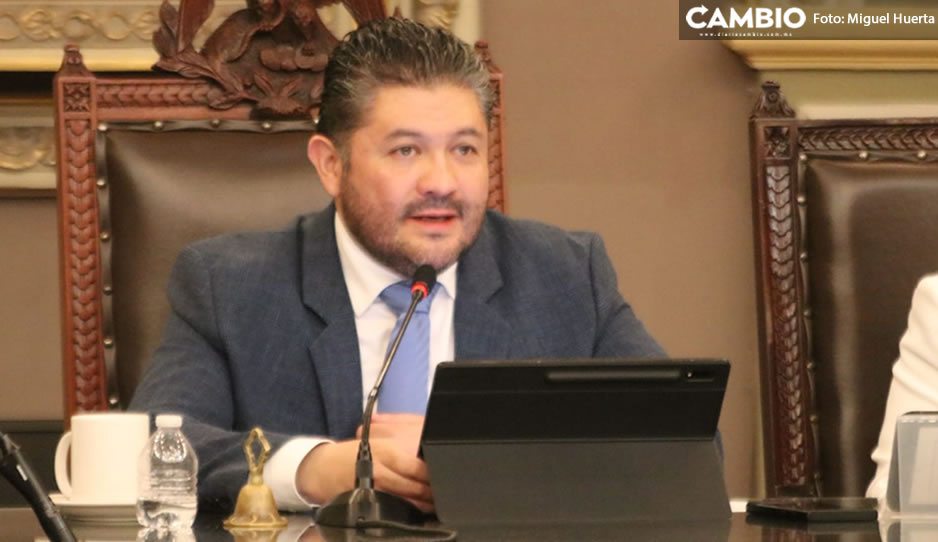 Enrique Rivera traiciona al PRI: se registra para la alcaldía de Chignahuapan por Morena
