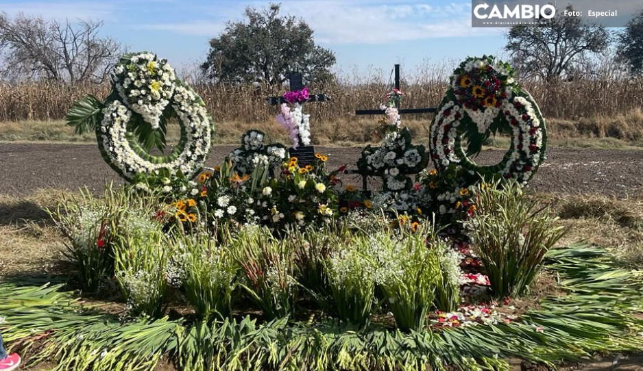 Con ofrenda recuerdan a los Moreno Valle en la zona del helicopterazo