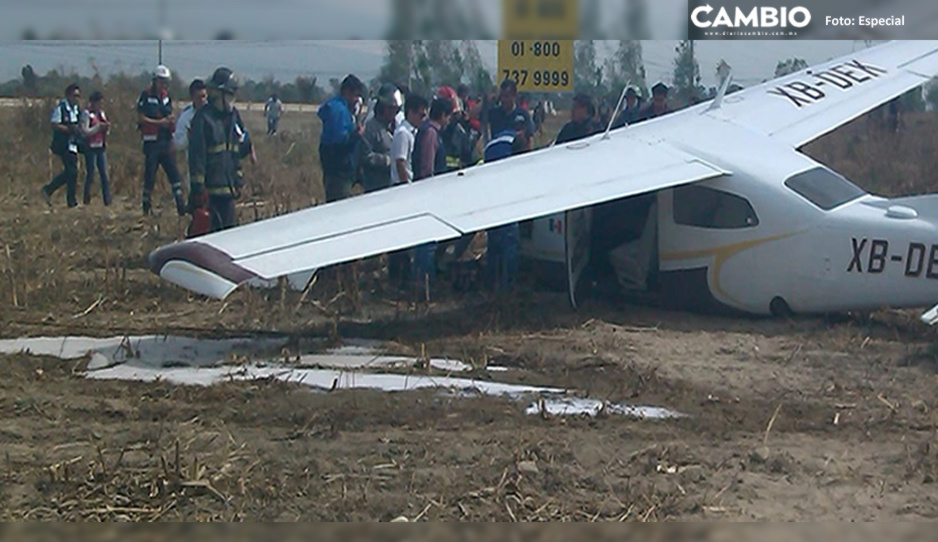 ¡BAJAN! Se desploma avioneta en Huejotzingo por falla mecánica (VIDEO)