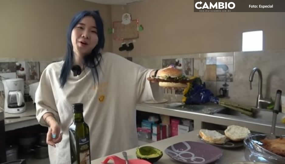 Chingu Amiga intenta preparar cemitas poblanas (VIDEO)