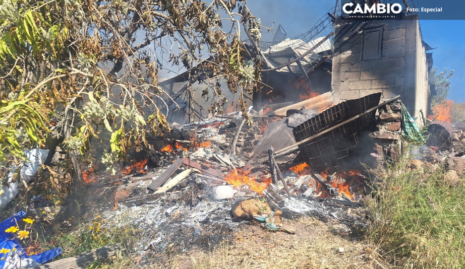  Incendio de casa genera pánico en Atlixco