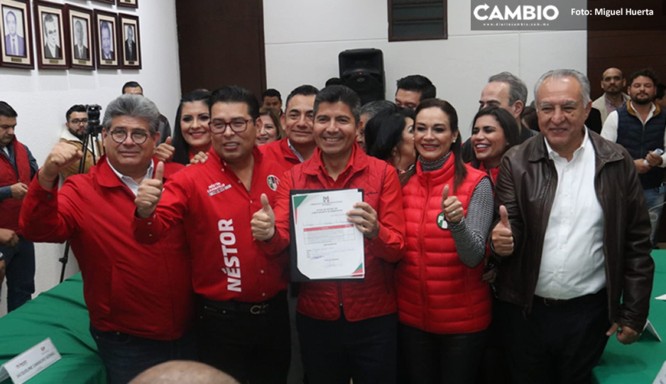 Lalo Rivera se registra como precandidato del PRI a la gubernatura de Puebla (VIDEO)