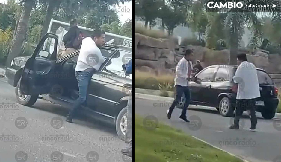 ¡Furia al volante! Automovilistas se agarran a golpes en Angelópolis (VIDEO)