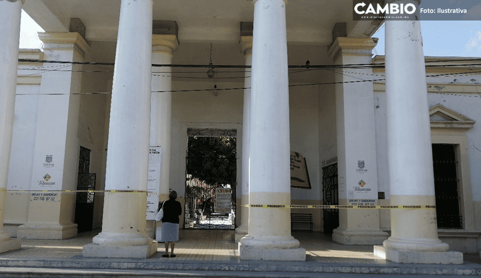 ¡Tragedia! Auto cae a barranco en la Tehuacán-Teotitlán y mamá e hija mueren